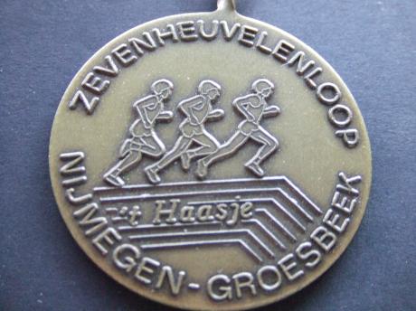 Zevenheuvelenloop Groesbeek-Nijmegen ( studentenatletiekvereniging 't Haasje)